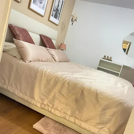 Sweet Flat With 2 Bedrooms Croatia Appartamento Spalato