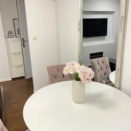Sweet Flat With 2 Bedrooms Croatia Appartamento